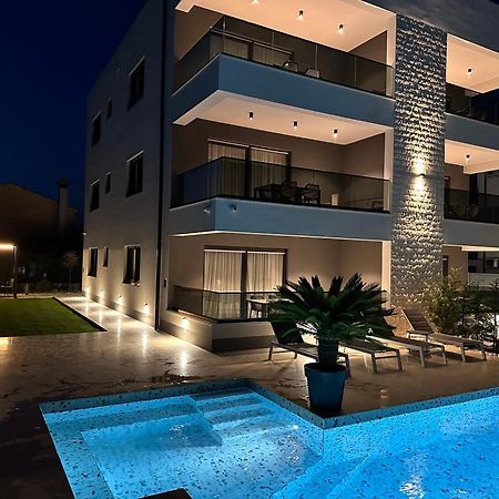 Alex Luxury Apartments Rovinj Buitenkant foto
