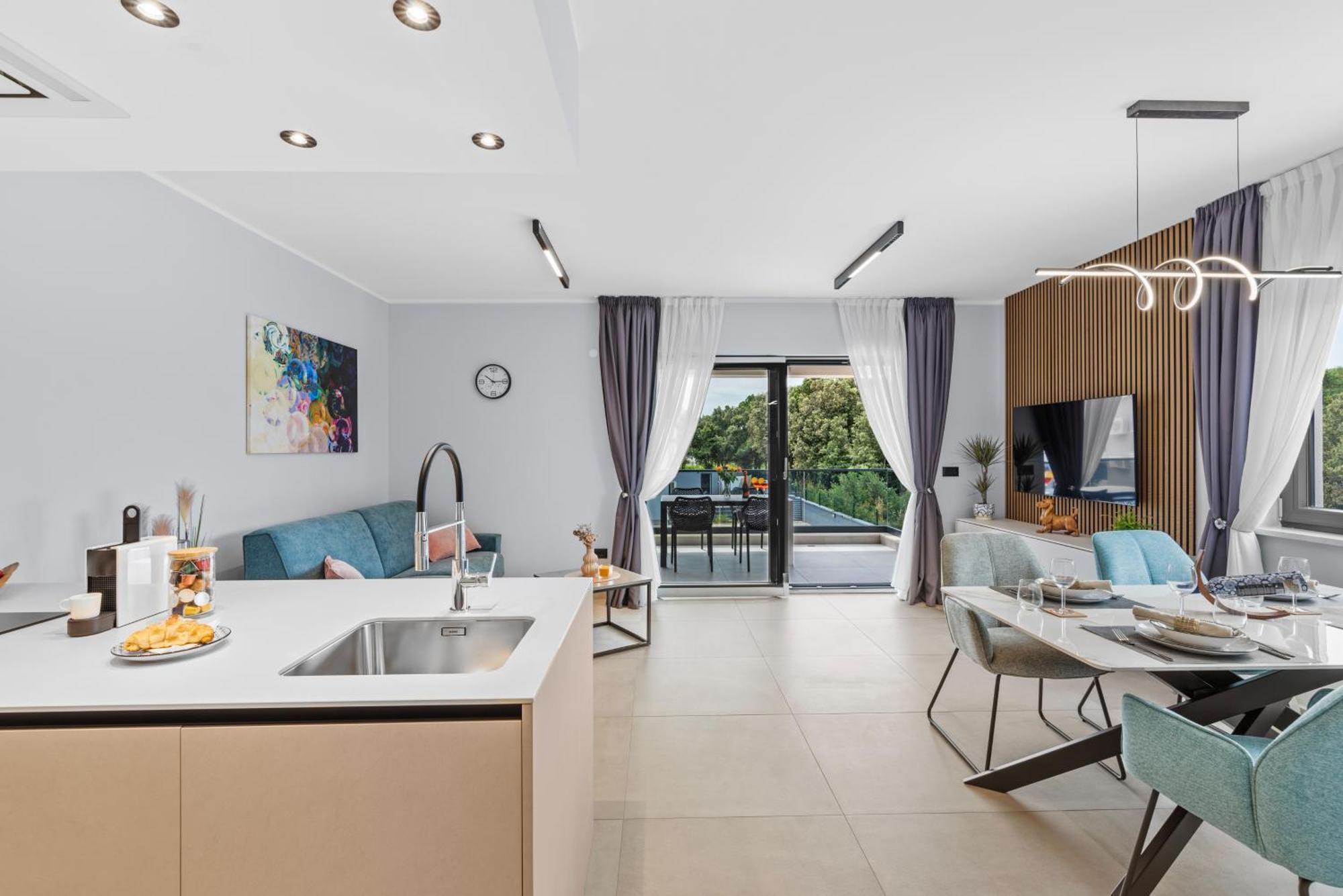 Alex Luxury Apartments Rovinj Buitenkant foto