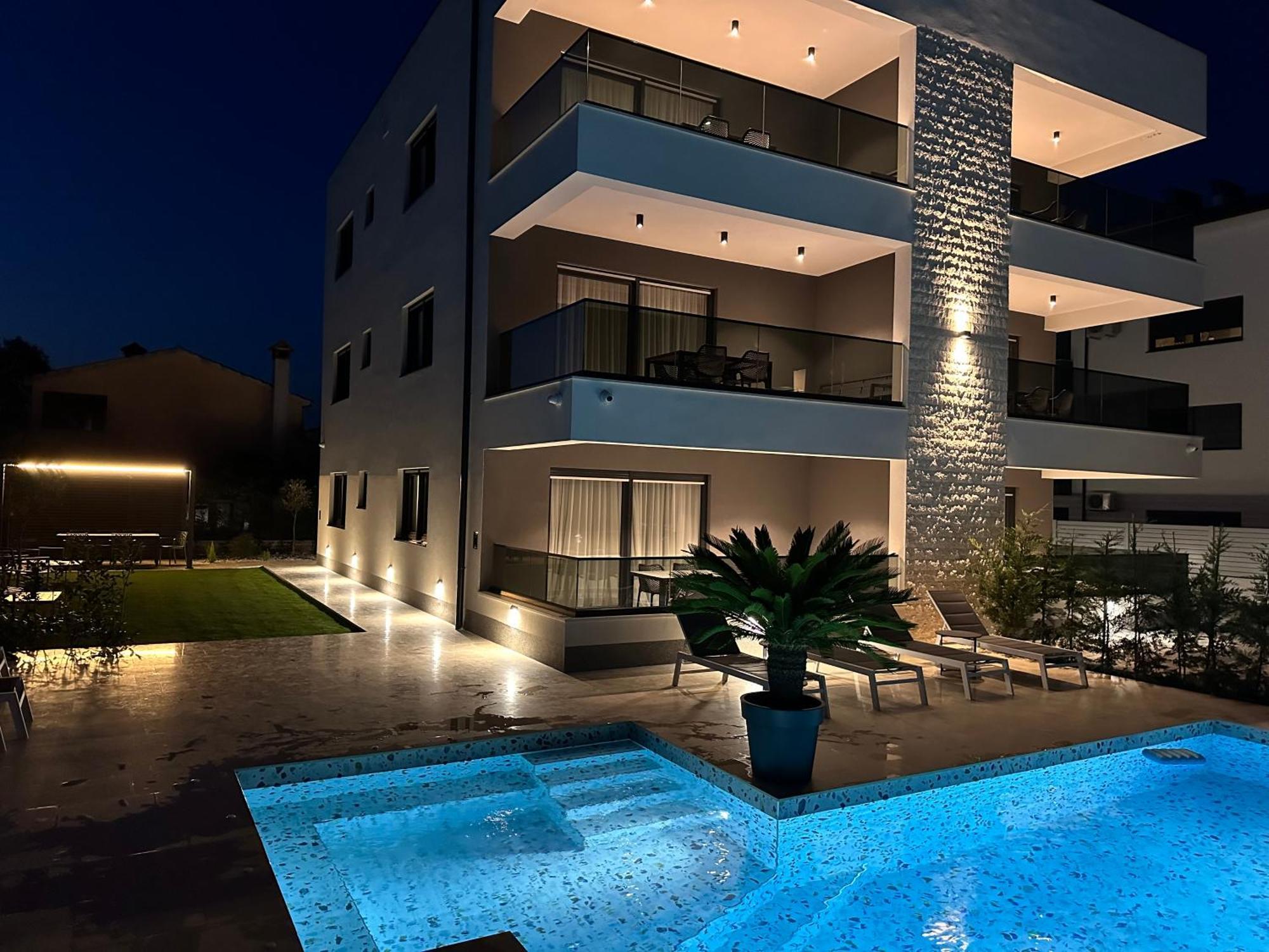 Alex Luxury Apartments Rovinj Buitenkant foto
